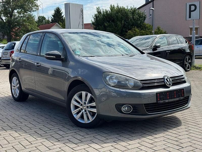 Grau Gebraucht 2012 VW Golf VI Style Limousine | 8.480 € (Etwas zu teuer) - Bild 1/4