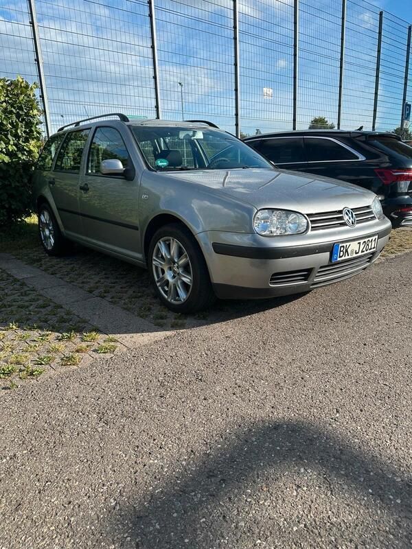 Silber Gebraucht 2006 VW Golf V Kombi | 3.200 € (Guter Preis) - Bild 1/4