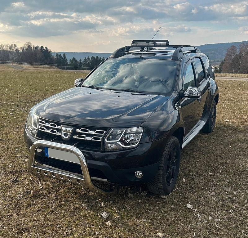Gebraucht Dacia Duster 114 PS (83 kW) 2016 Schwarz SUV