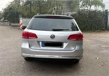 Gebraucht VW Passat 140 PS (102 kW) 2014 Schwarz Kombi