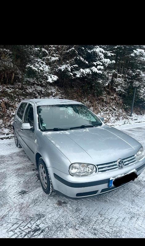 Silber Gebraucht 1998 VW Golf IV Kleinwagen | 1.799 € (Fairer Preis) - Bild 1/4