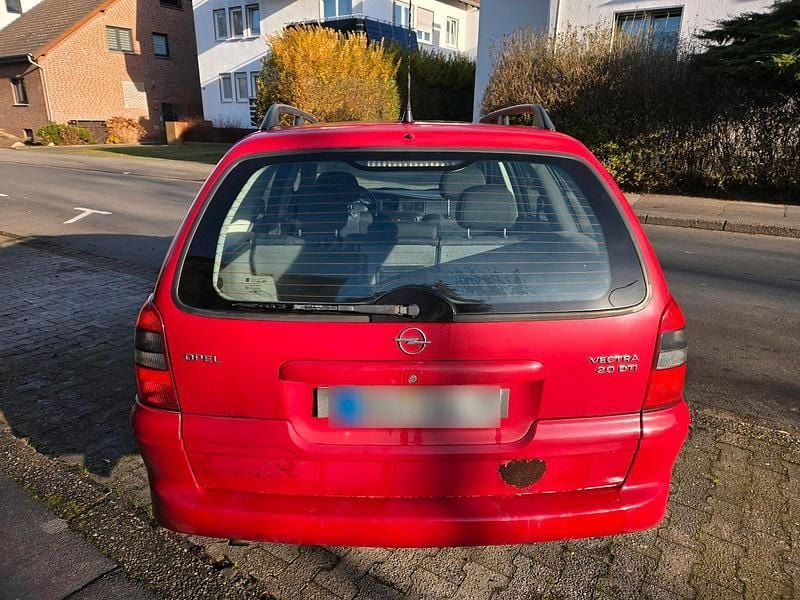Gebraucht Opel Vectra 101 PS (74 kW) 2001 Rot Kombi