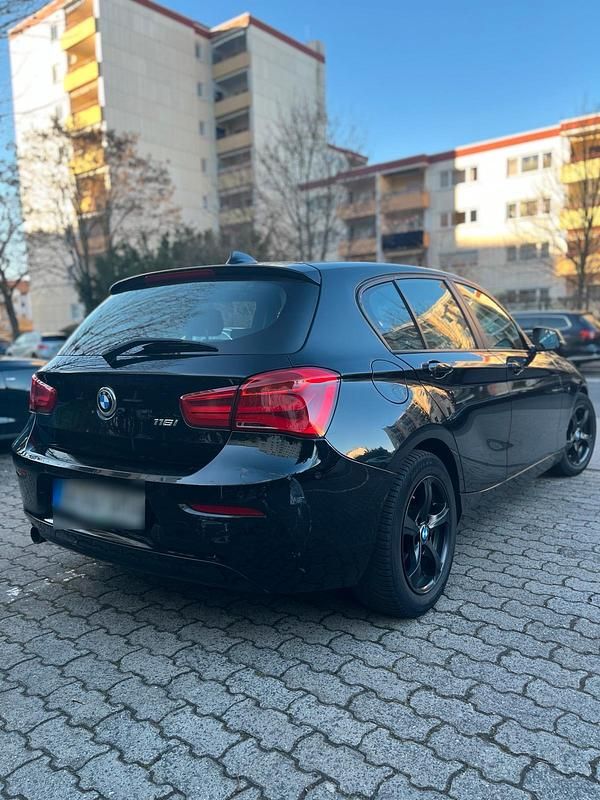 Gebraucht BMW 116 109 PS (80 kW) 2016 Schwarz Kleinwagen