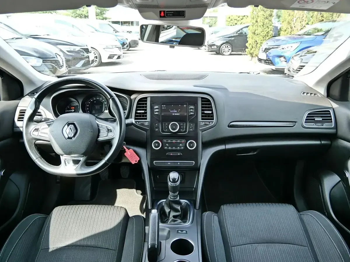 Gebraucht Renault Mégane GrandTour Experience 132 PS (97 kW) 2016 Blau Kombi