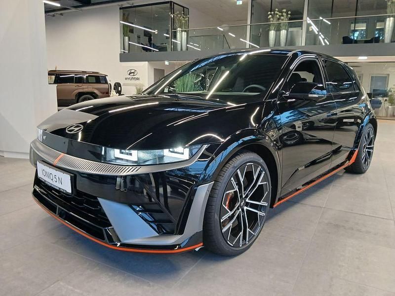 Schwarz Neu 2025 Hyundai Ioniq 5 SUV | 70.980 € (Teuer) - Bild 1/4