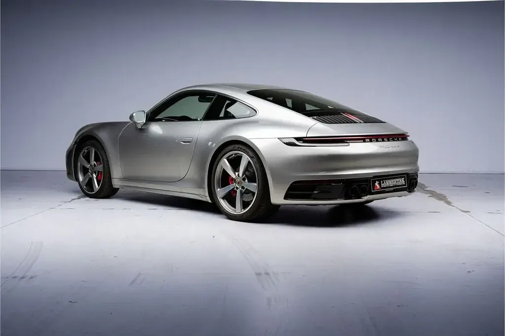 Gebraucht Porsche 992 451 PS (331 kW) 2021 Silber