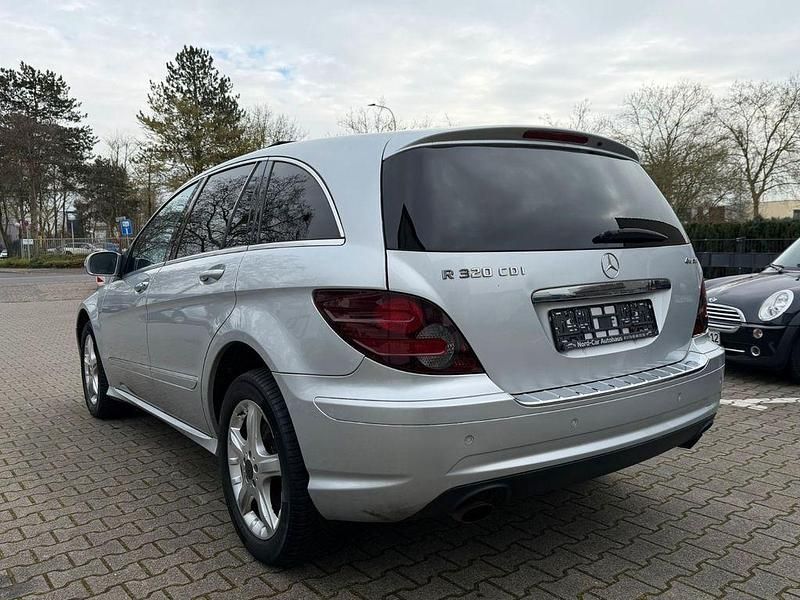 Gebraucht Mercedes R320 224 PS (164 kW) 2008 Silber Van / Kleinbus