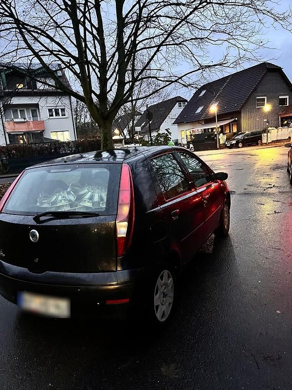 Gebraucht Fiat Punto 95 PS (69 kW) 2005 Schwarz Kleinwagen