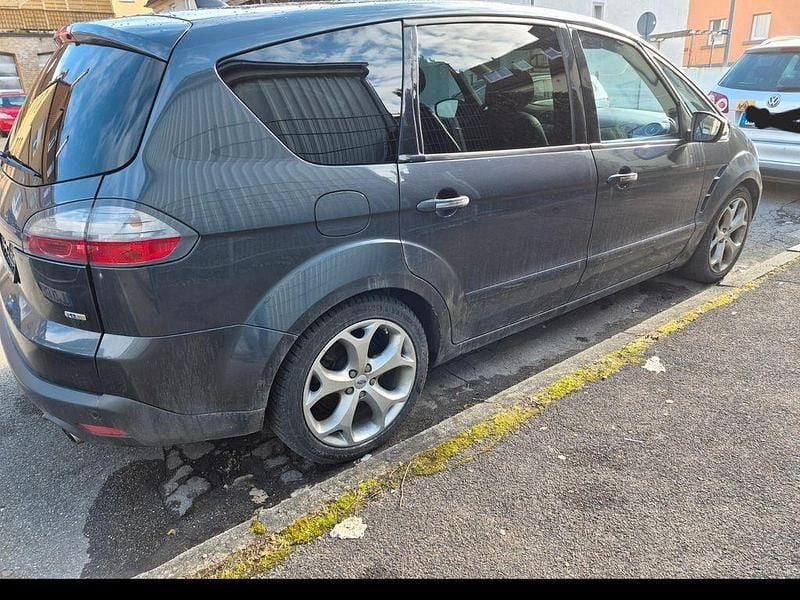 Gebraucht Ford S-MAX Titanium 175 PS (128 kW) 2008 Grau Van / Kleinbus