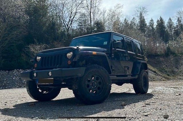 Schwarz Gebraucht 2012 Jeep Wrangler SUV | 24.200 € (Fairer Preis) - Bild 1/4