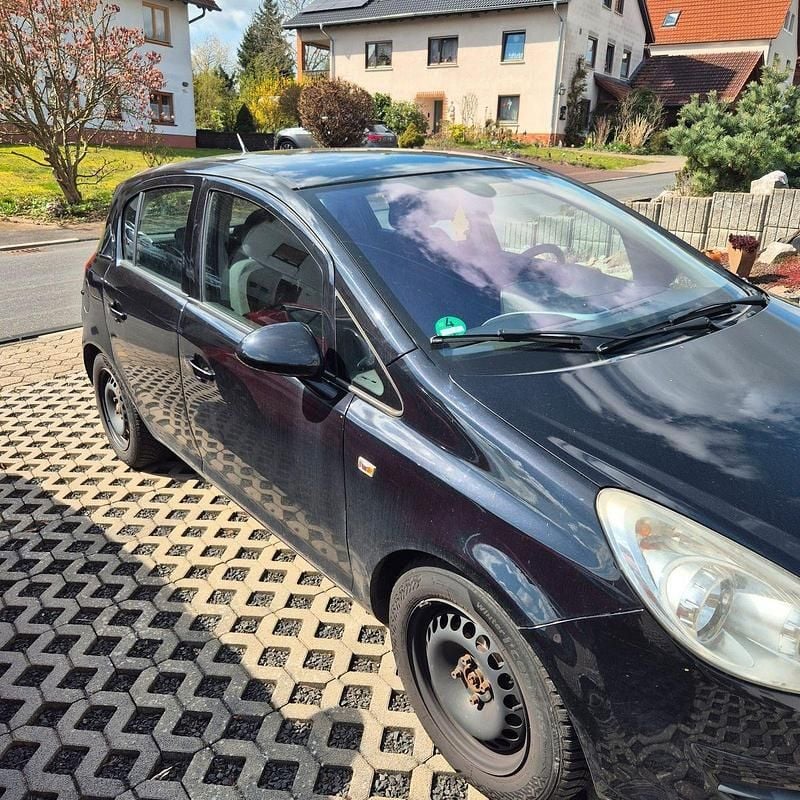 Second-hand Opel Corsa Cosmo 80 CP (58 kW) 2007 Negru Hatchback