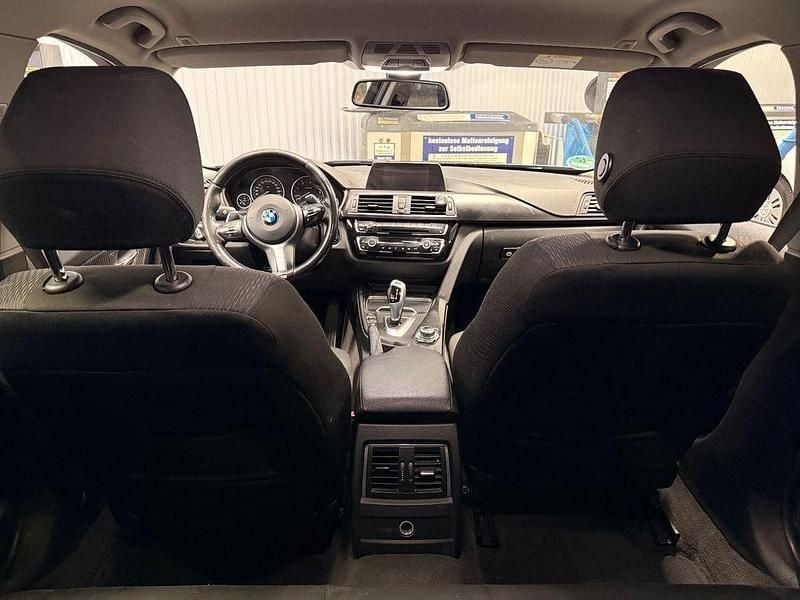 Schwarz Gebraucht 2015 BMW 320 Sport Line Kombi | 8.990 € (Guter Preis) - Bild 1/4