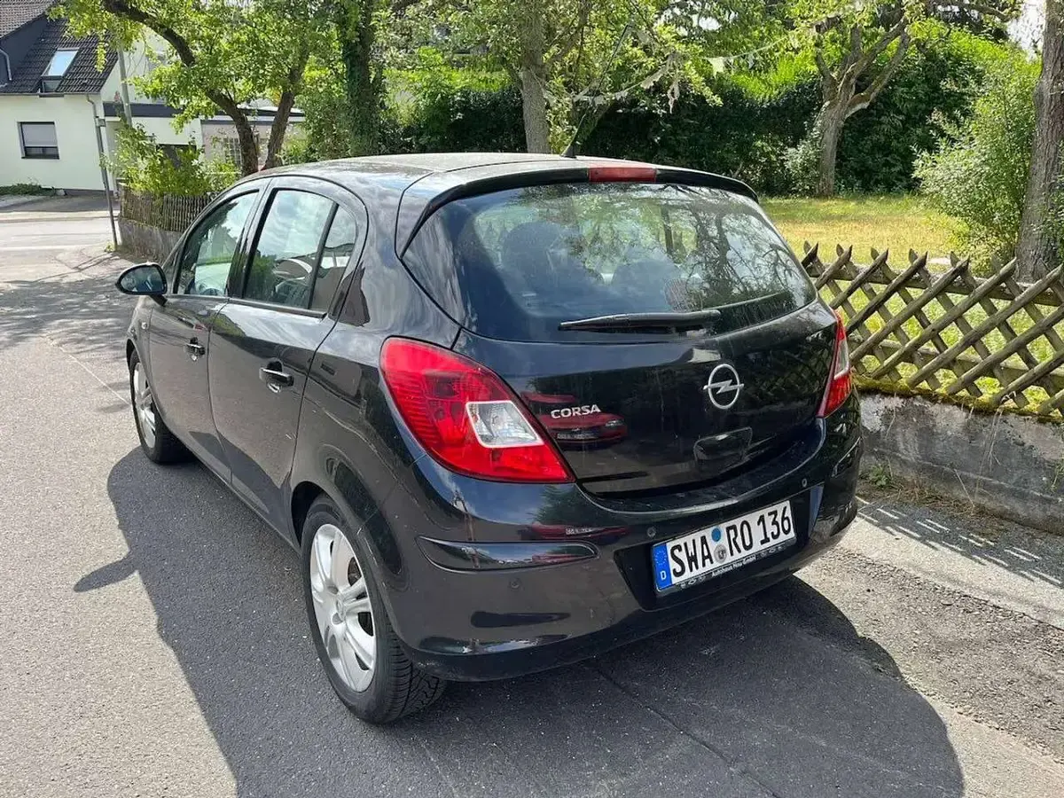Gebraucht Opel Corsa Edition 90 PS (66 kW) 2009 Schwarz Kleinwagen