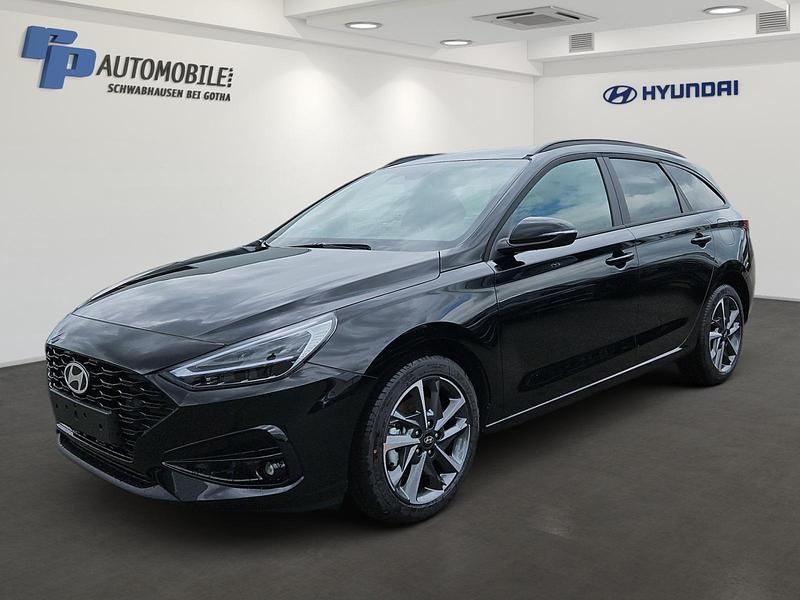 Gebraucht Hyundai i30 Advantage 140 PS (102 kW) 2024 Schwarz Kombi
