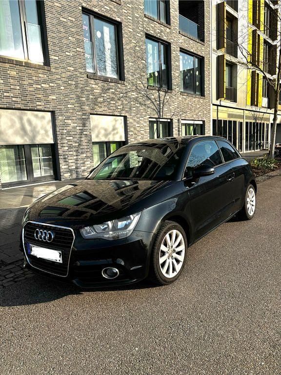 Schwarz Gebraucht 2012 Audi A1 Sport Kleinwagen | 6.390 € (Fairer Preis) - Bild 1/4