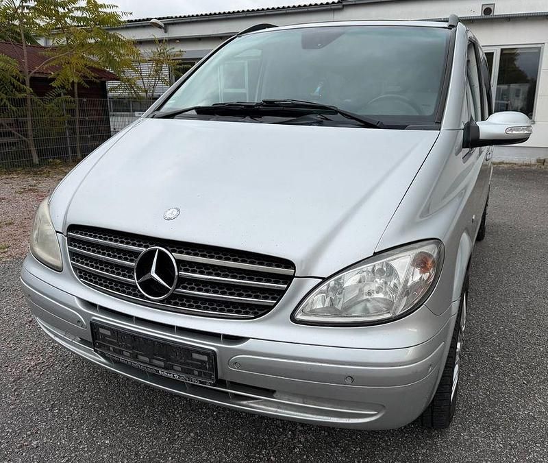 Silber Gebraucht 2008 Mercedes Viano Van / Kleinbus | 11.000 € (Guter Preis) - Bild 1/4