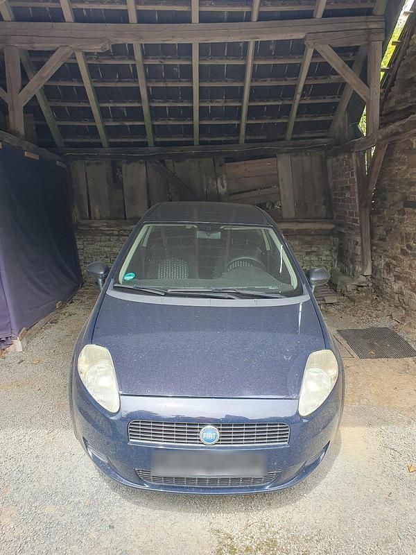 Blau Gebraucht 2006 Fiat Punto Kleinwagen | 950 € (Guter Preis) - Bild 1/4