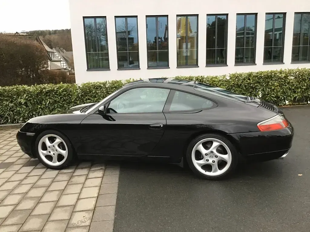 Brugt Porsche 996 300 HK (220 kW) 2000 Sort