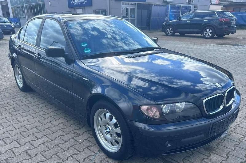 Schwarz Gebraucht 2003 BMW 318 Limousine | 1.199 € (Superpreis) - Bild 1/4