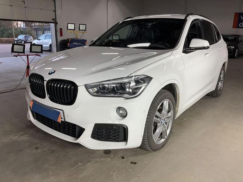 Weiß Gebraucht 2018 BMW X1 M Sport SUV | 21.900 € (Fairer Preis) - Bild 1/3