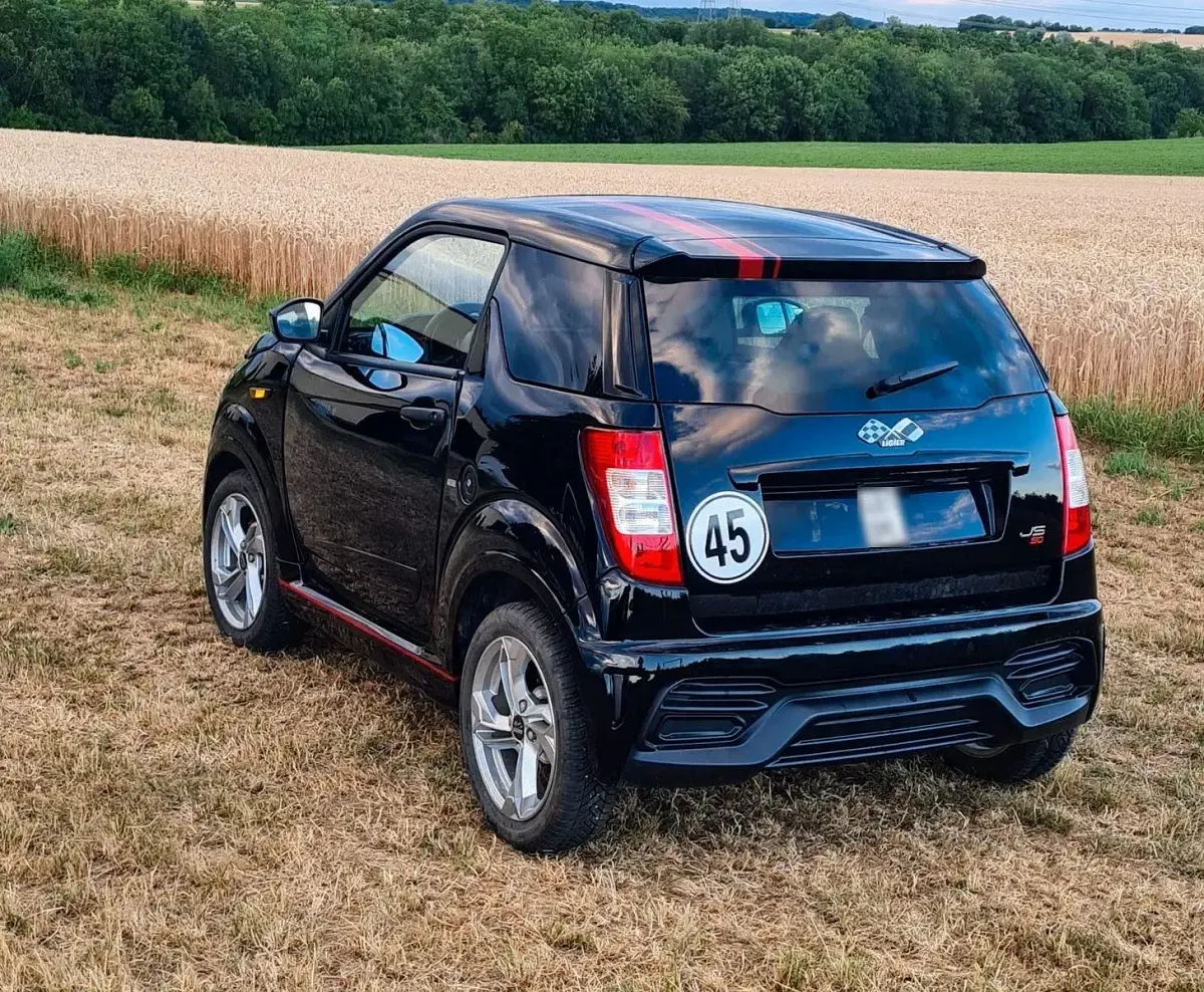 Gebraucht Ligier JS50 2024 Schwarz Kleinwagen