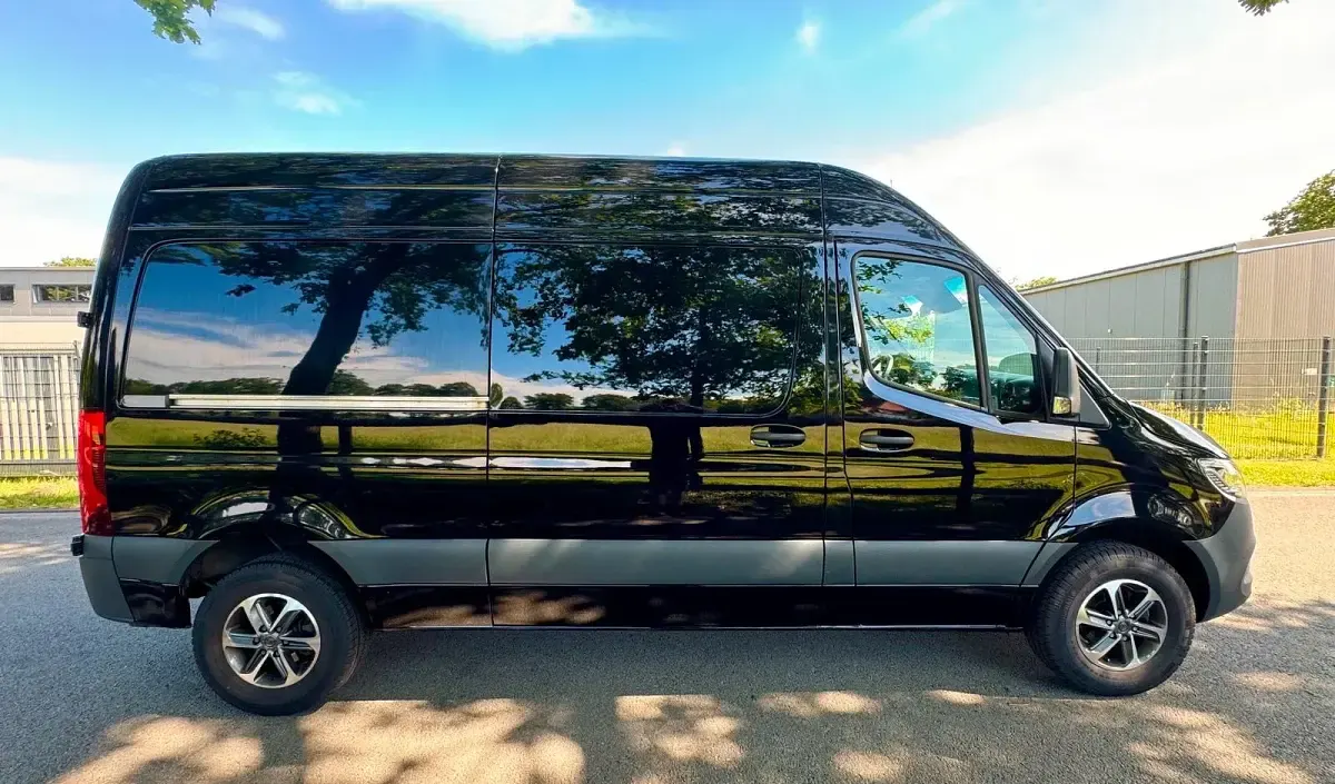 Gebraucht Mercedes Sprinter 143 PS (105 kW) 2019 Schwarz Van