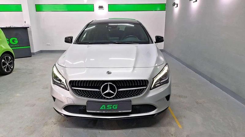 Gebraucht Mercedes CLA200 Urban 136 PS (100 kW) 2018 Polarsilber Coupé