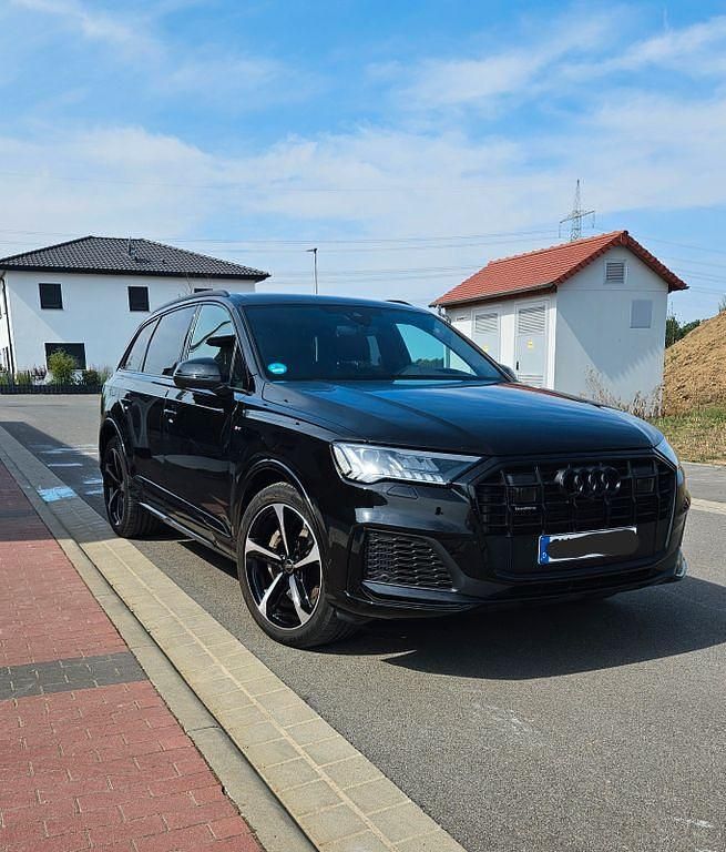 Schwarz Gebraucht 2024 Audi Q7 S-Line SUV | 69.000 € (Guter Preis) - Bild 1/4