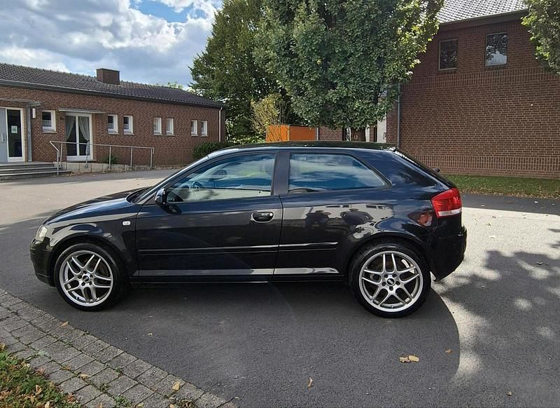 Schwarz Gebraucht 2003 Audi A3 Coupé | 3.190 € - Bild 1/4
