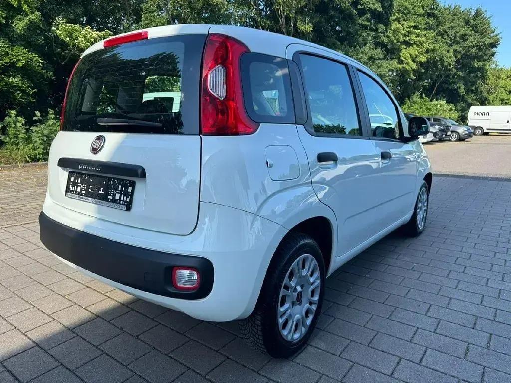 Gebraucht Fiat Panda Easy 69 PS (50 kW) 2017 Colore esterno (weiss) Kleinwagen