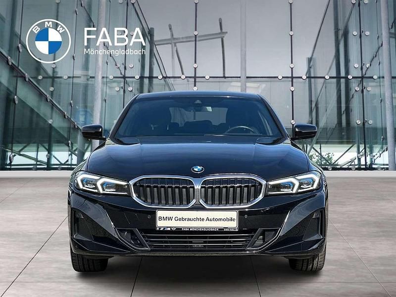 Używany BMW 330 Shadowline 245 KM (180 kW) 2022 Czarny Sedan/Limuzyna