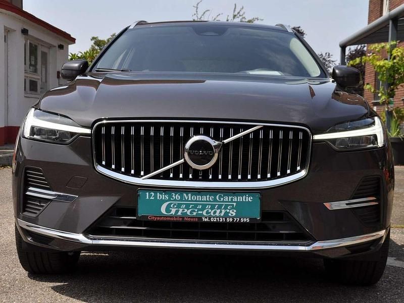 Platinumgrey metallic Gebraucht 2022 Volvo XC60 Ultimate SUV | 37.497 € (Fairer Preis) - Bild 1/4