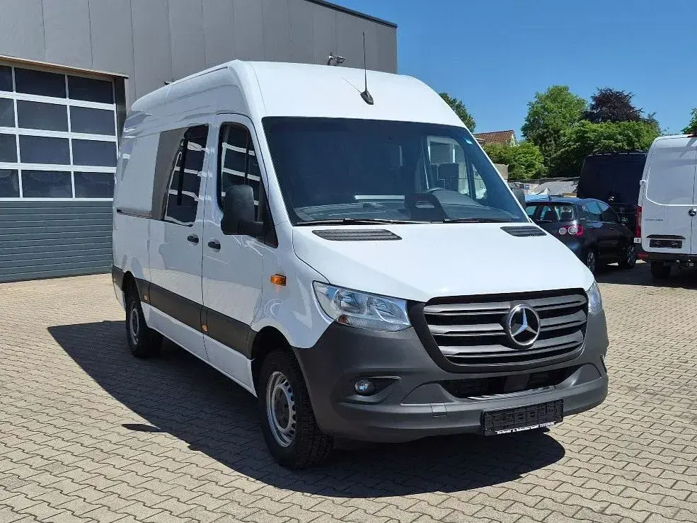 Gebraucht Mercedes Sprinter 170 PS (125 kW) 2024 Weiß Van