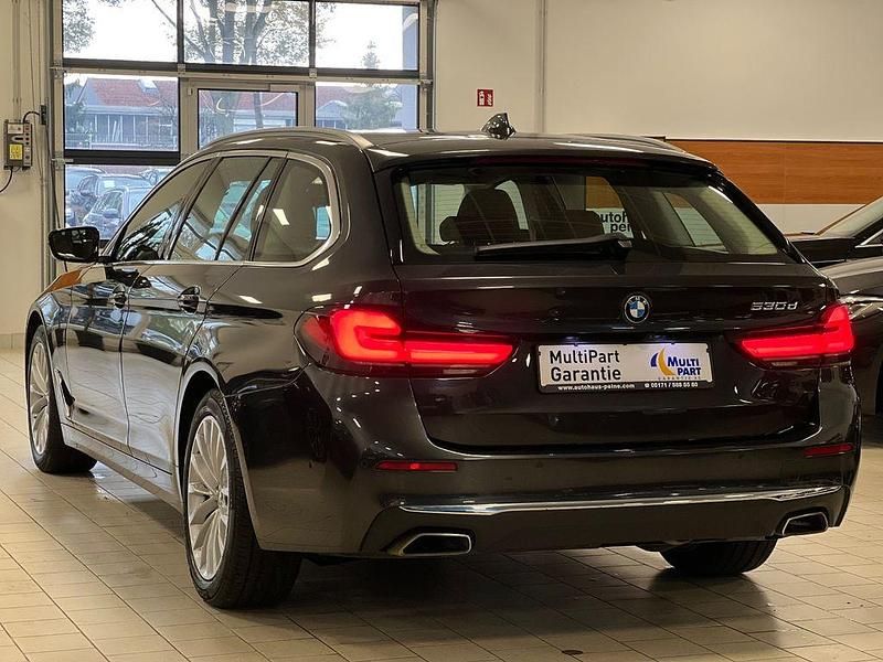 Gebraucht BMW 530 Performance 286 PS (210 kW) 2021 Grau Limousine