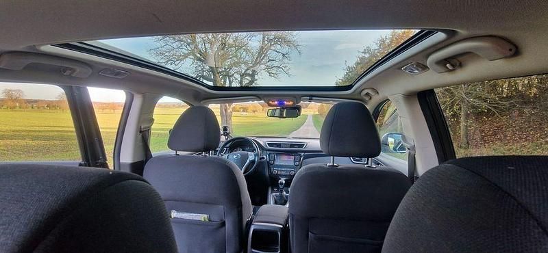 Braun Gebraucht 2014 Nissan Qashqai 360º SUV | 9.500 € (Etwas zu teuer) - Bild 1/4