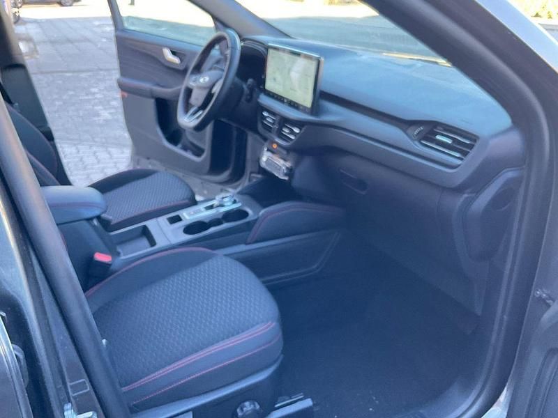 Gebraucht Ford Kuga ST-Line 186 PS (136 kW) 2025 Grau SUV