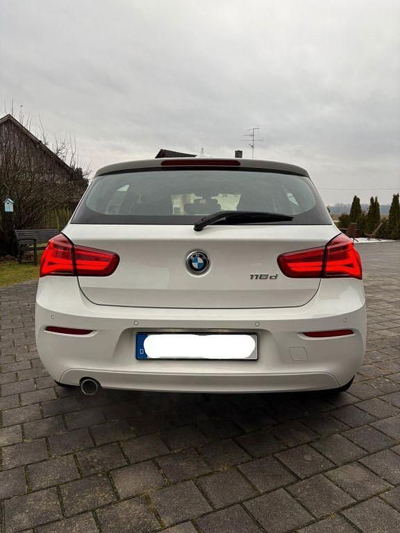 Gebraucht BMW 118 Advantage 150 PS (110 kW) 2016 Weiß Kleinwagen