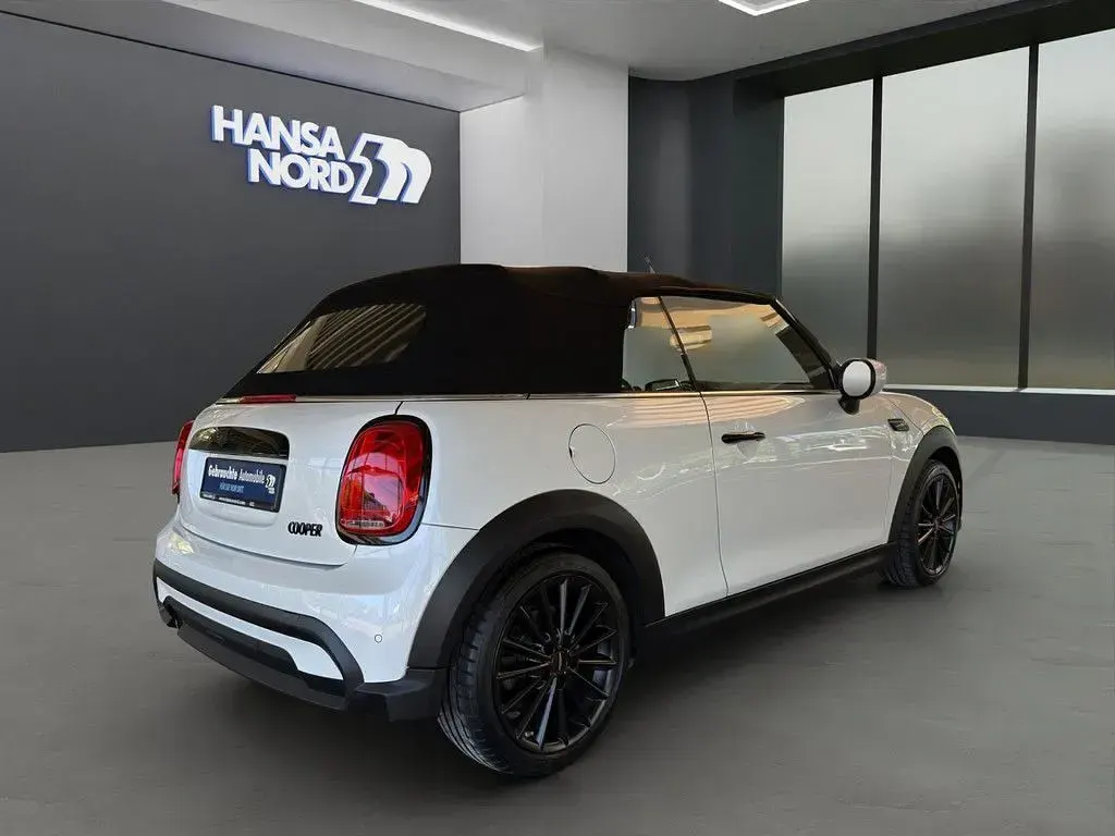 Gebraucht Mini Cooper Cabriolet 136 PS (100 kW) 2024 Weiß Cabrio