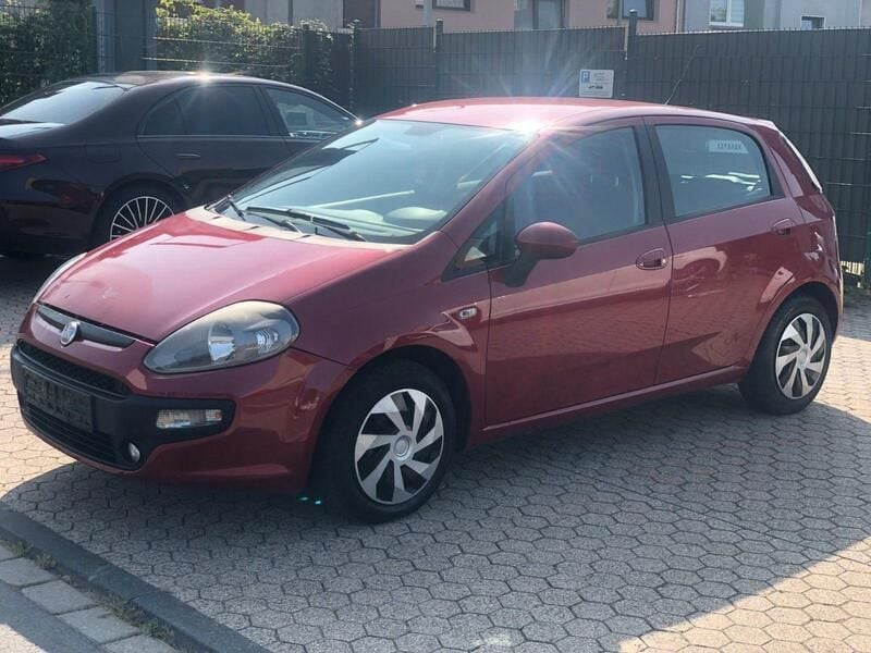 Rot Gebraucht 2010 Fiat Punto Evo Dynamic Kleinwagen | 1.550 € (Superpreis) - Bild 1/4