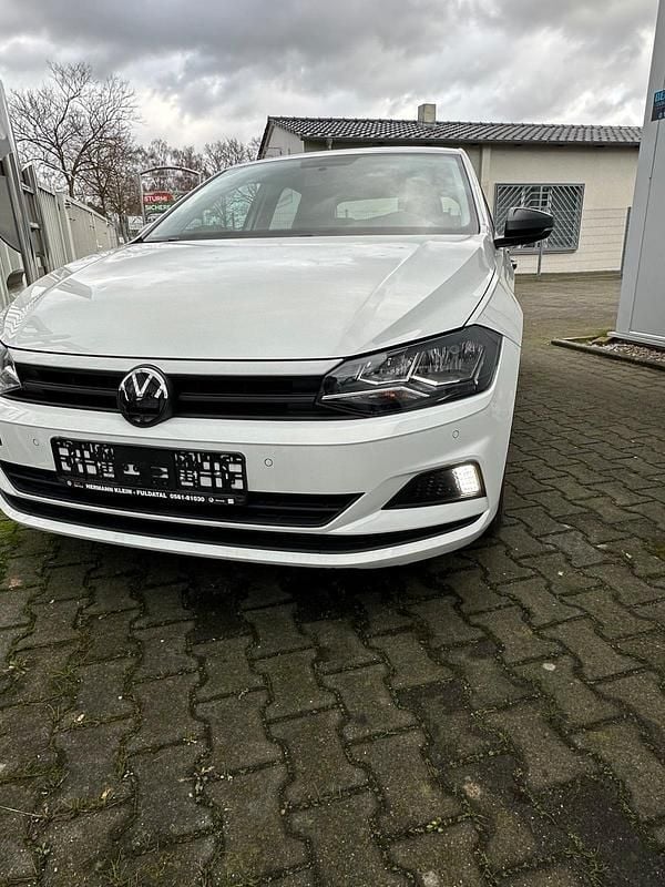 Weiß Gebraucht 2021 VW Polo Kleinwagen | 11.500 € (Superpreis) - Bild 1/3