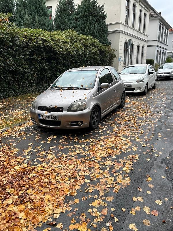 Gebraucht 2001 Toyota Yaris Coupé | 2.500 € - Bild 1/4