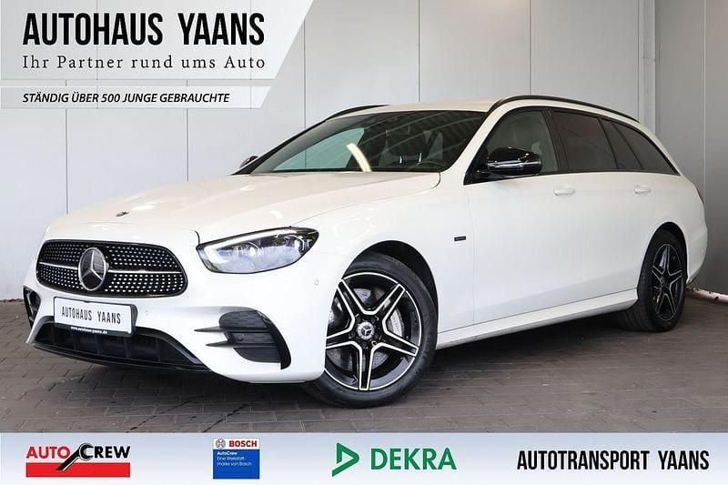 Weiß Gebraucht 2021 Mercedes E300 AMG Limousine | 28.989 € (Superpreis) - Bild 1/4