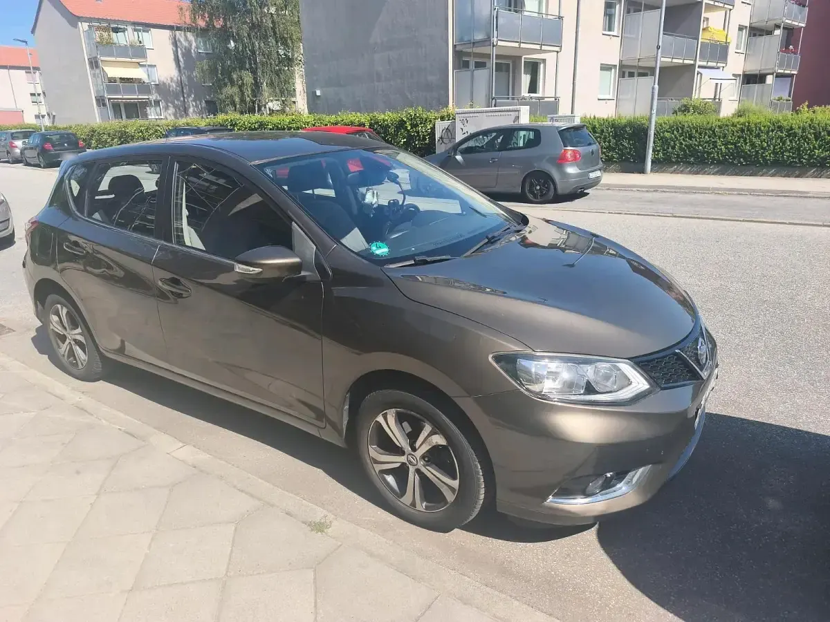 Gebraucht Nissan Pulsar 115 PS (84 kW) 2015 Braun Kleinwagen