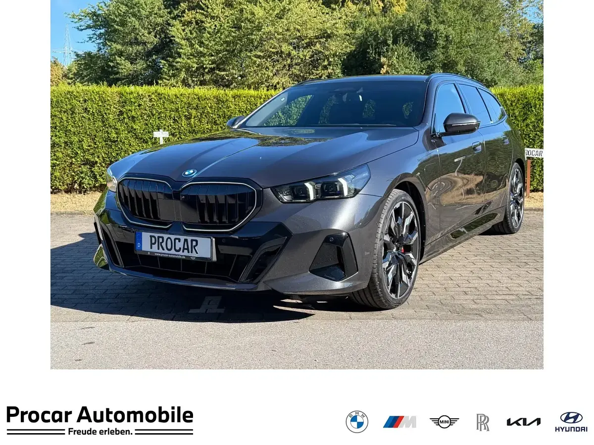 Gebraucht BMW 550e M Sport 313 PS (230 kW) 2026 Kombi