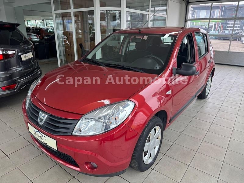 Gebraucht Dacia Sandero Ambiance 75 PS (55 kW) 2012 Rot Kleinwagen