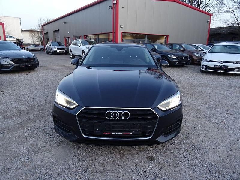 Gebraucht Audi A5 Sportback Basis 150 PS (110 kW) 2018 Mondscheinblau metallic, monds Kleinwagen
