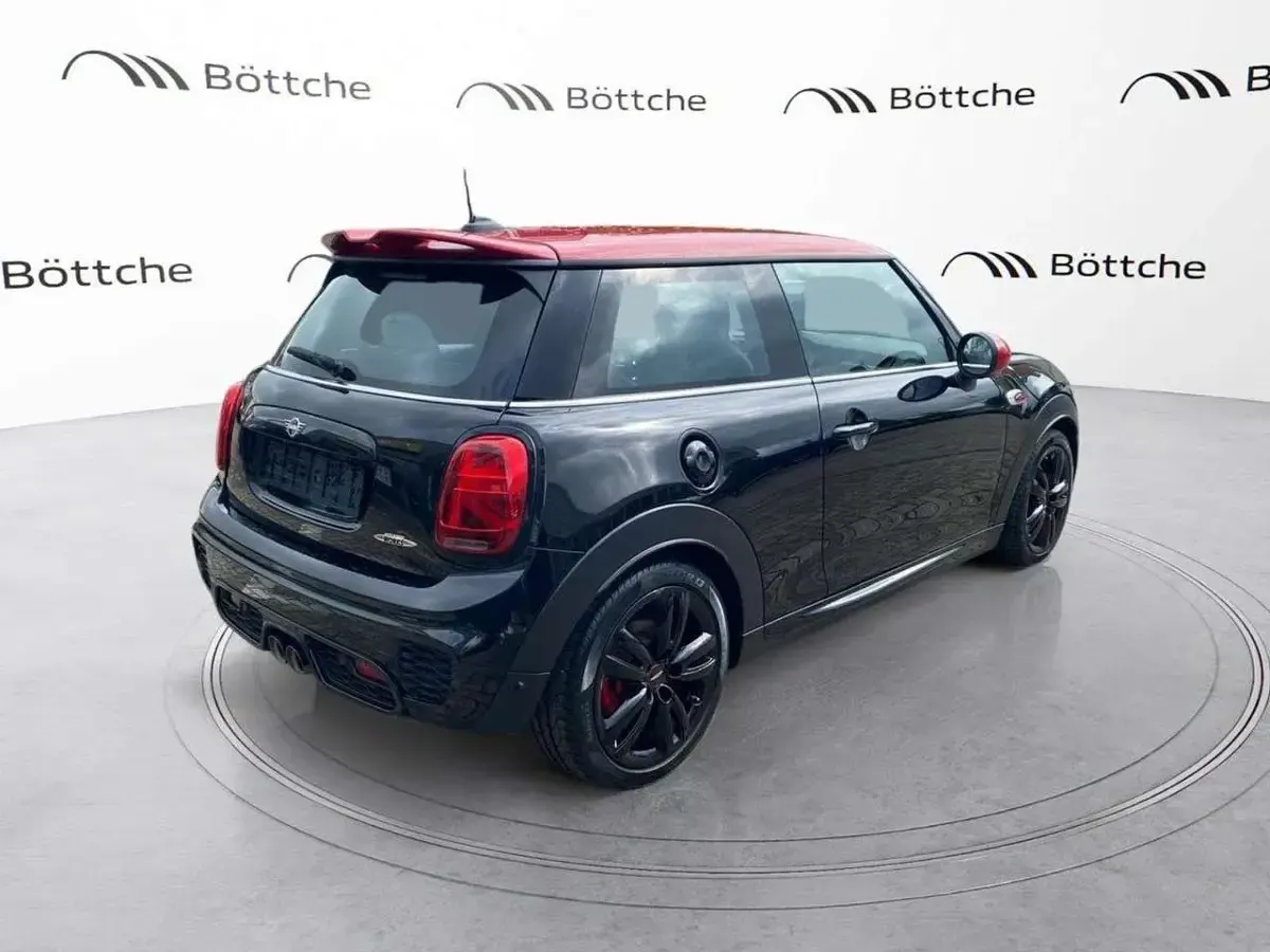 Gebraucht Mini John Cooper Works Chili 231 PS (169 kW) 2019 Midnight black Kleinwagen