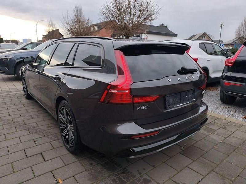 Gebraucht Volvo V60 Plus 398 PS (292 kW) 2025 Grau Kombi