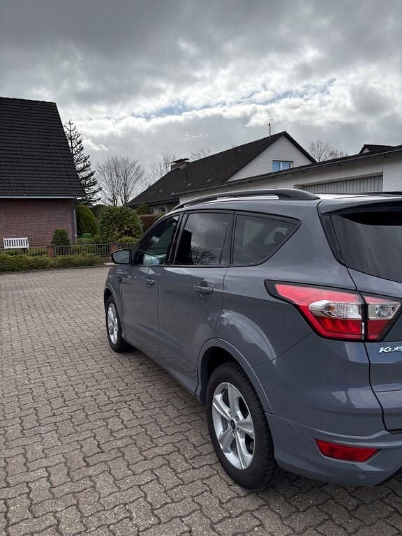 Gebraucht Ford Kuga ST-Line 179 PS (131 kW) 2019 Grau SUV