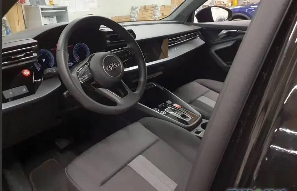 Gebraucht Audi A3 Advanced Plus 150 PS (110 kW) 2025 Mythosschwarz metallic Limousine
